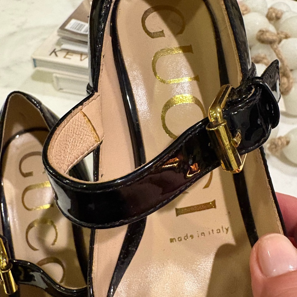 GG like Black Patent Leather Heels with Gold hardware - Picture 3 of 10